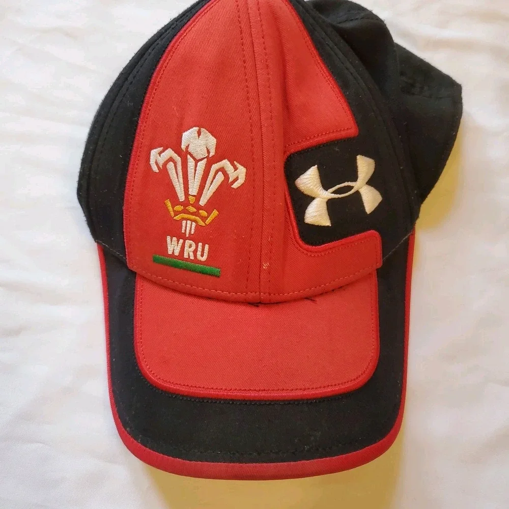 WRU WELSH RUGBY UNION LOGO‎ Hat Cap, RED, Wales Under Armour Med Large Fitted